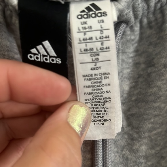 Woman’s Adidas sweatpants - Picture 2 of 3